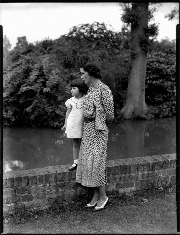 Jacqueline de sibour; vicomtesse violette buckingham de sibour (née selfridge) npg x152298