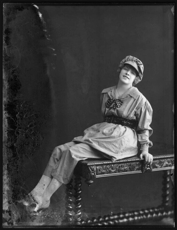 Mona doreen npg x103299