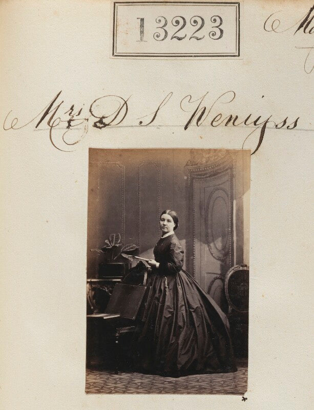 Mrs d.s. weniyss npg ax62856
