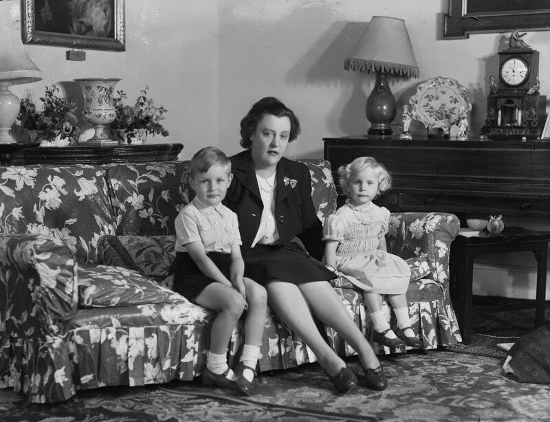 Lady (mary) rachel davidson (née fitzalan howard); duncan henry davidson; harriet mary sefi (née davidson) npg x178982