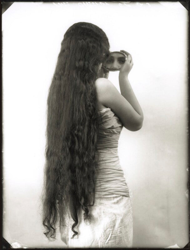 Miss cassidy npg x150624