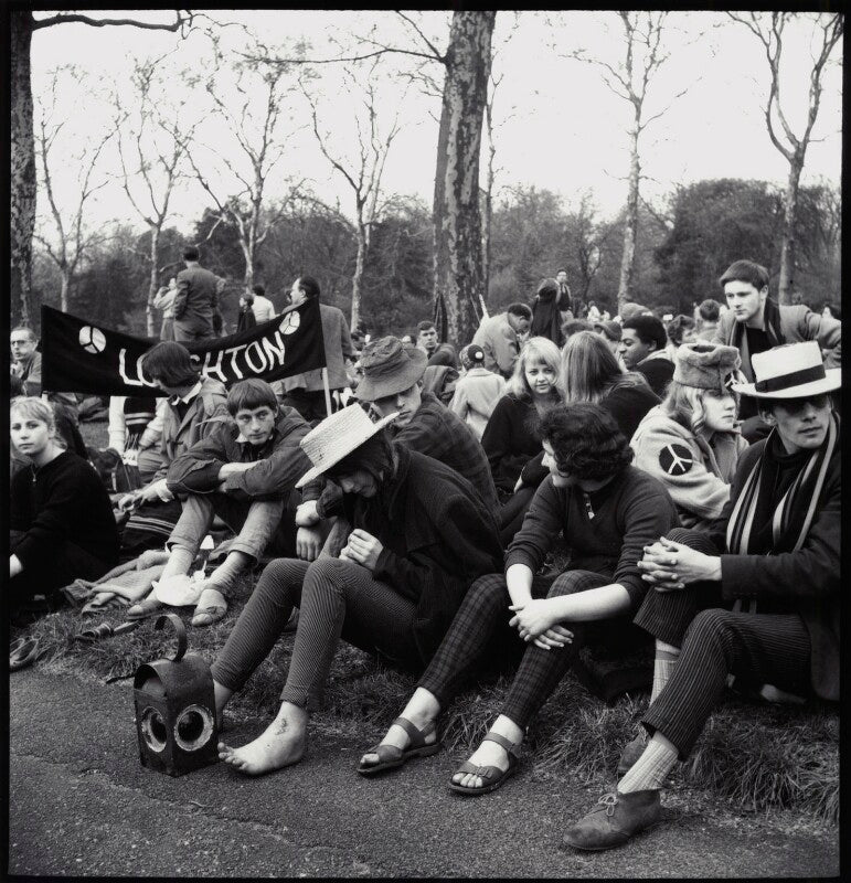 'anti nuclear march of aldermaston' npg x135515