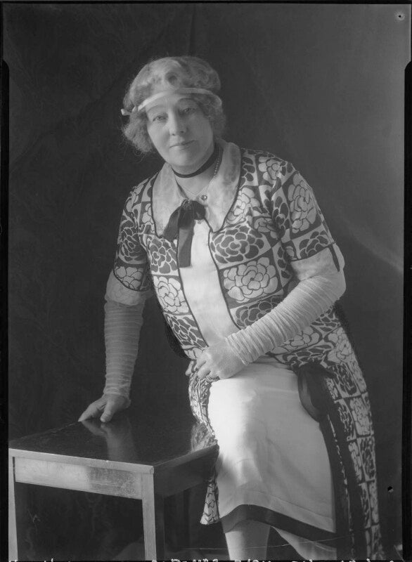 Hon. issobel hester bowes lyon (née drummond) npg x42591