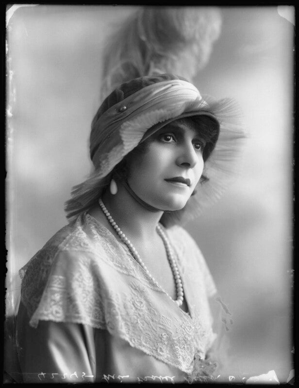 Isabel dillon npg x102886