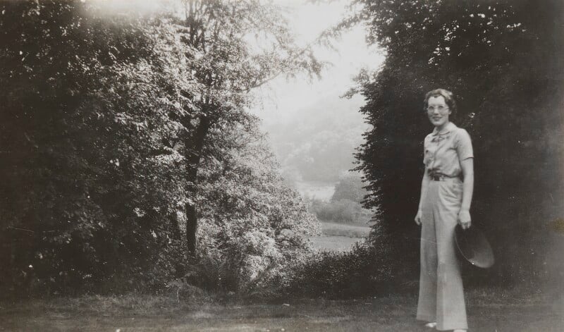 Diana (née bridgeman), lady abdy npg x183314