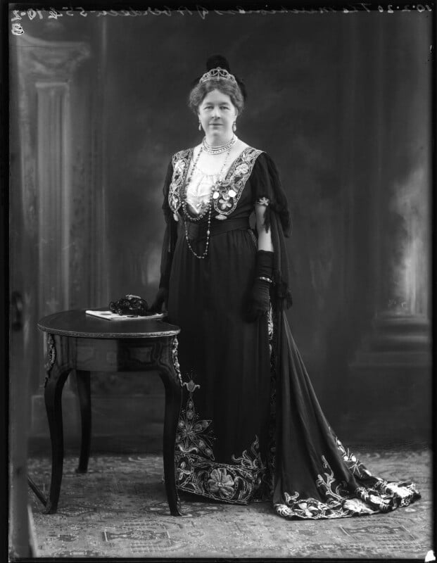 Ishbel maria (née marjoribanks), marchioness of aberdeen and temair npg x120156