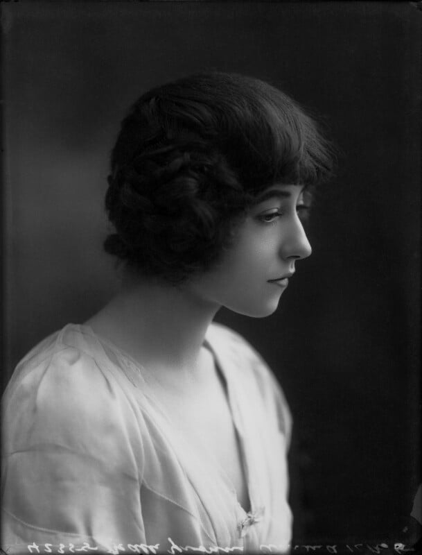 Yvonne arnaud npg x32803