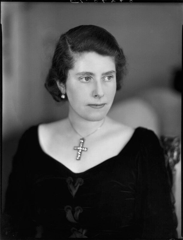 Hon. esther constance kunz (née waldegrave) npg x37136