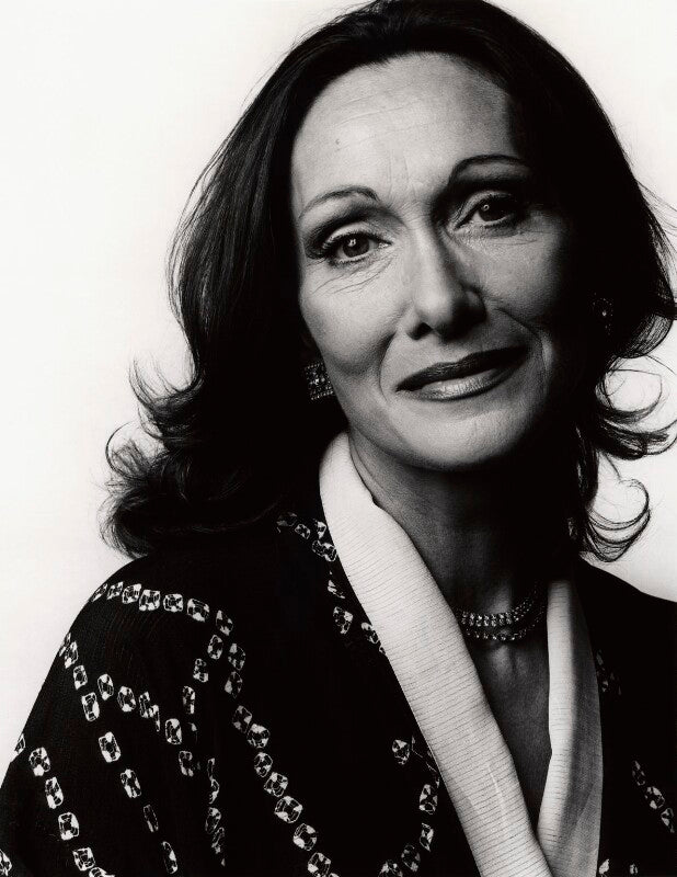 Siân phillips (dame jane elizabeth ailwên phillips) npg x29714