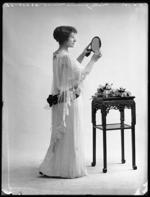 Yvonne mirval npg x102537