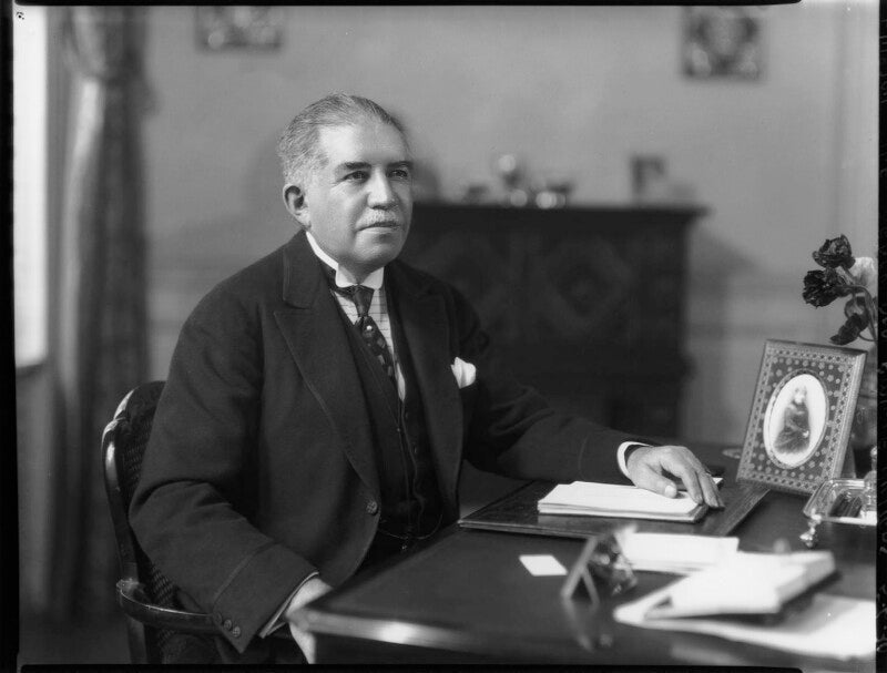 Enrique villegas npg x70424