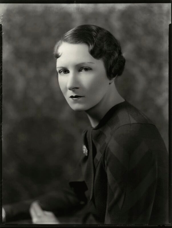 Countess elizabeth de pret roose (née garland) npg x151038