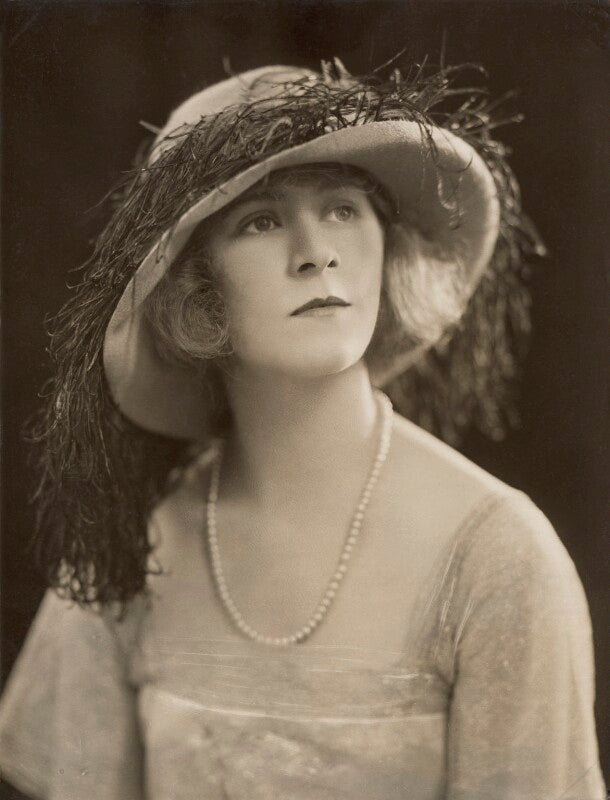 Moya nugent npg x83448