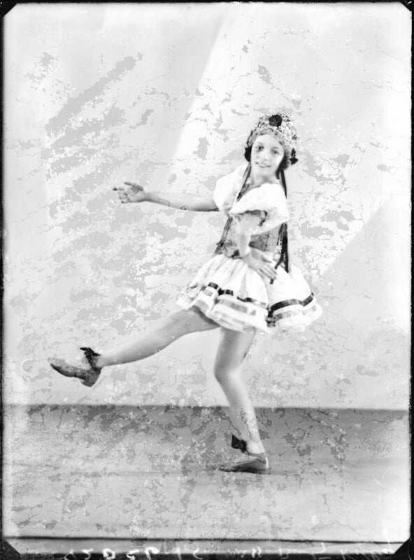 Helen ('bunty') kelley (later bernstein) npg x104525