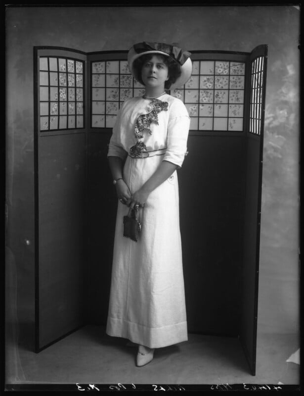 Lily mills npg x102309