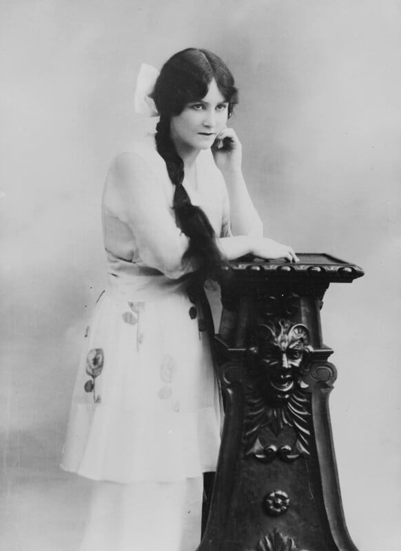 Fay compton npg x158936