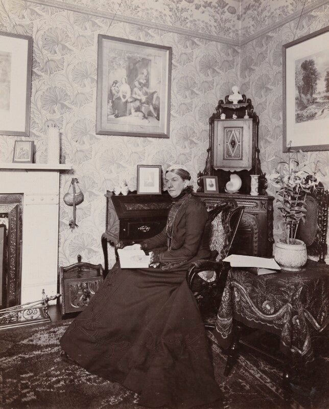 Rosa nouchette carey npg ax25179