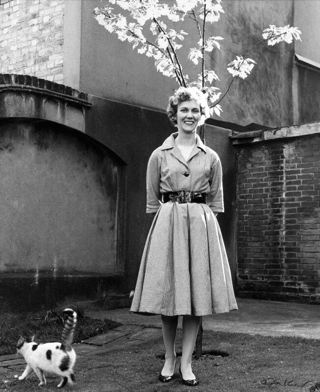 Gloria jean irene dunn (née hill), lady cottesloe npg x88672