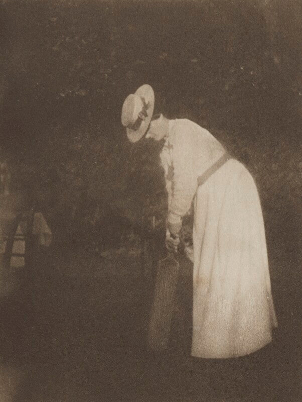 Sylvia jocelyn llewelyn davies (née du maurier) npg ax45611