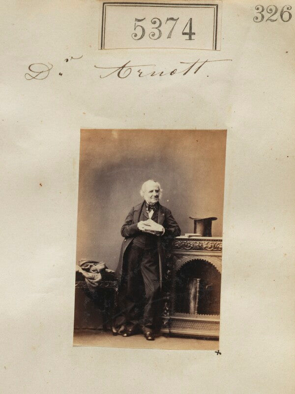 Dr arnott npg ax55334