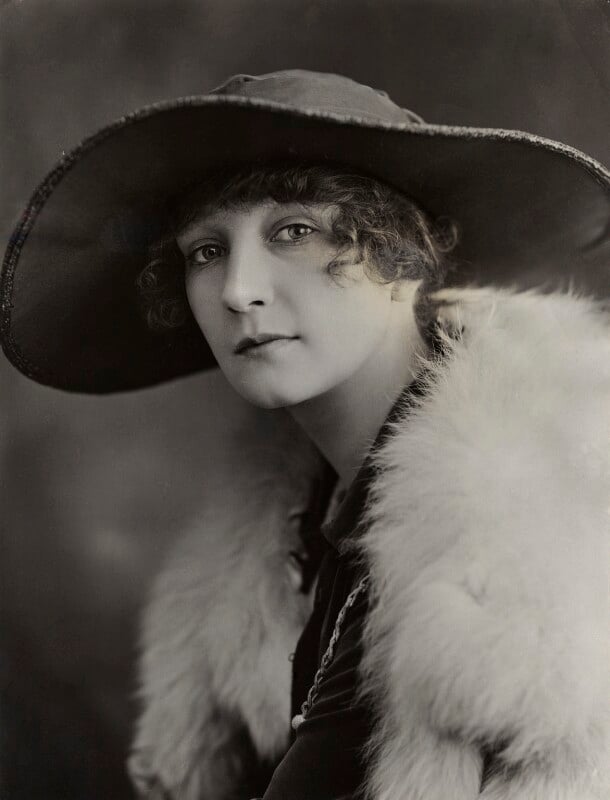 Miss b. wright npg x83550