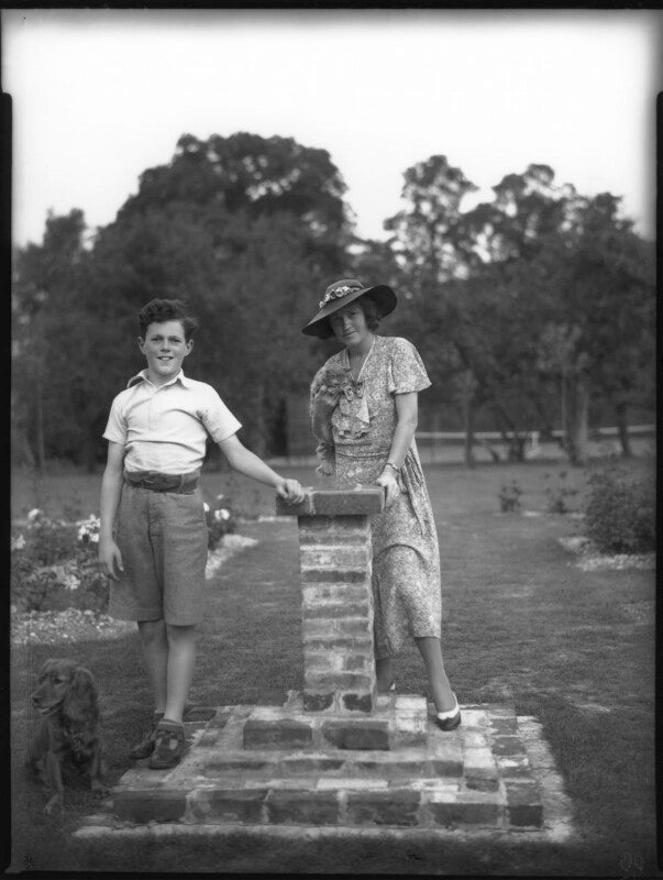 (robert francis) patrick cronin; agnes mary cronin (née gibson) npg x30883