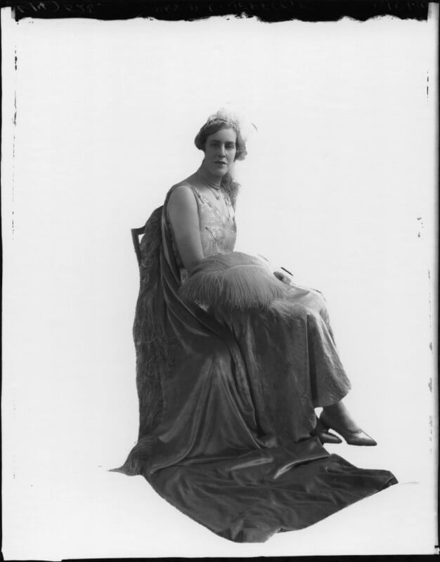 Lola lillias daphne jeffcoat (née napier) npg x70333
