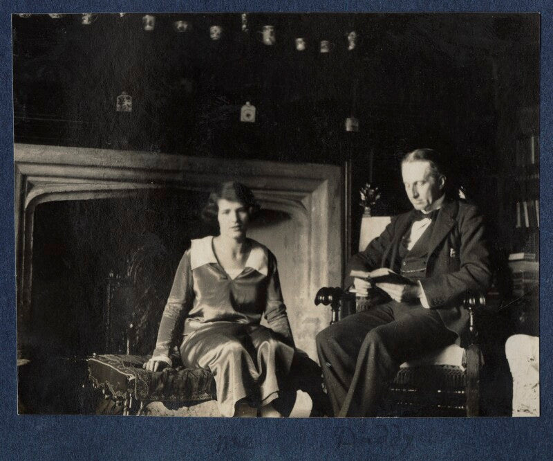 Julian vinogradoff (née morrell); philip edward morrell npg ax141526