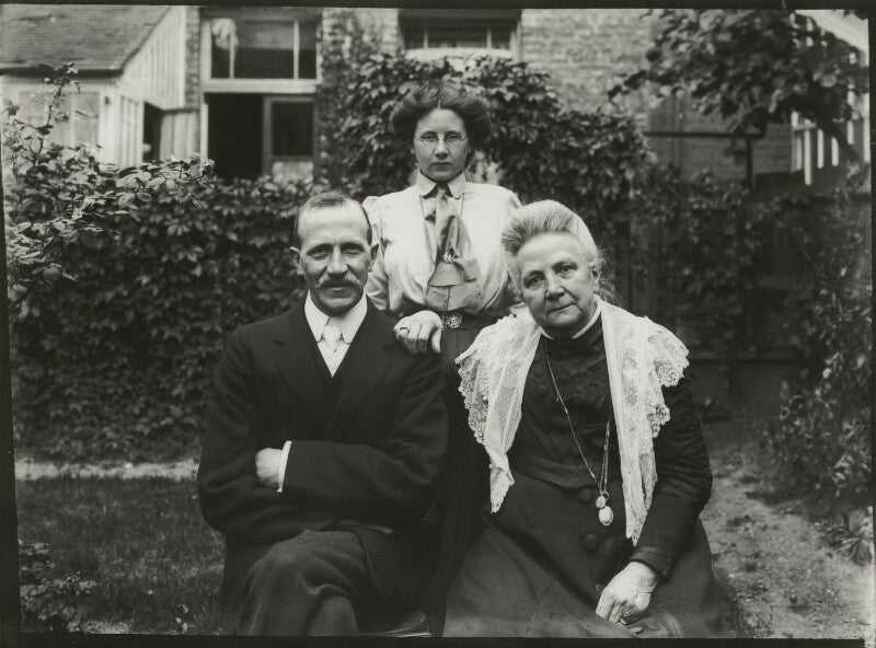 Albert edward broom; winifred margaret broom; possibly jane broom (née cosby) npg x131431