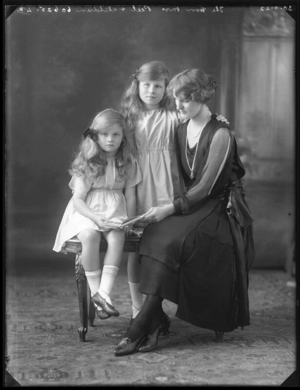 Elizabeth home peel; joan peel; mary gwendolen peel (née emmott) npg x121917