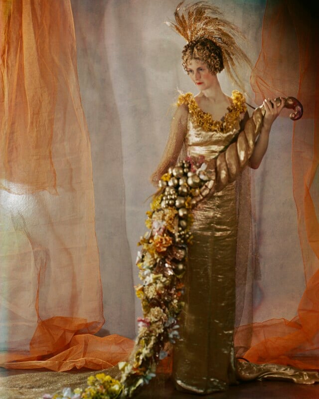 Dorothy etta warrender (née rawson), lady bruntisfield as ceres npg x220026