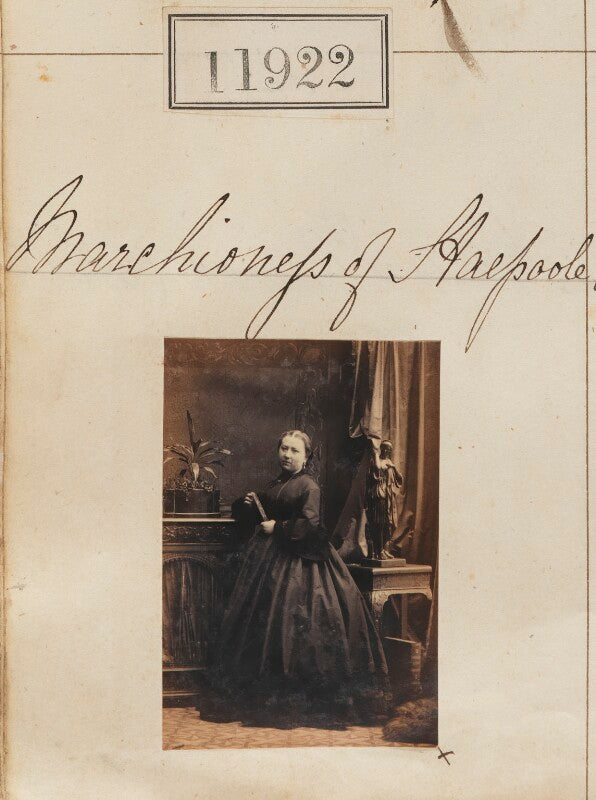 Maria (née dunn), duchess de stacpoole npg ax61600