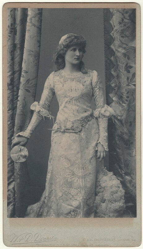 Mary anderson (mrs de navarro) as juliet in 'romeo and juliet' npg x19001