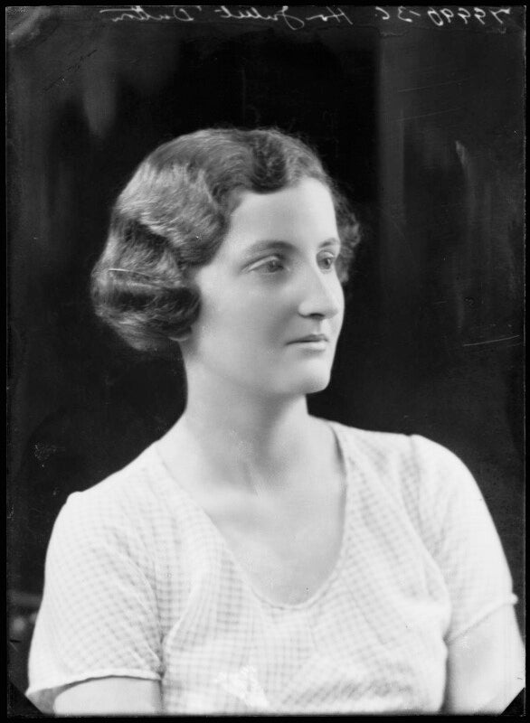 Hon. juliet elizabeth dutton npg x179437