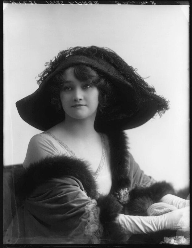 Freda large npg x102517