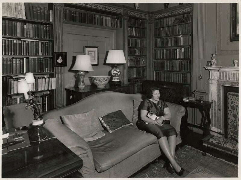 'julian and susie in the library at 10 gower st.' (julian vinogradoff (née morrell)) npg x144206