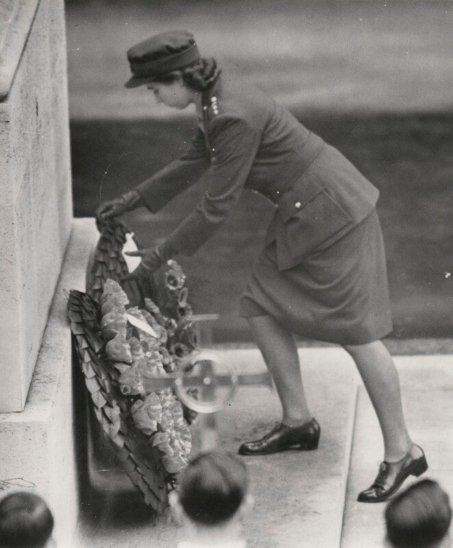 Queen elizabeth ii npg x136396