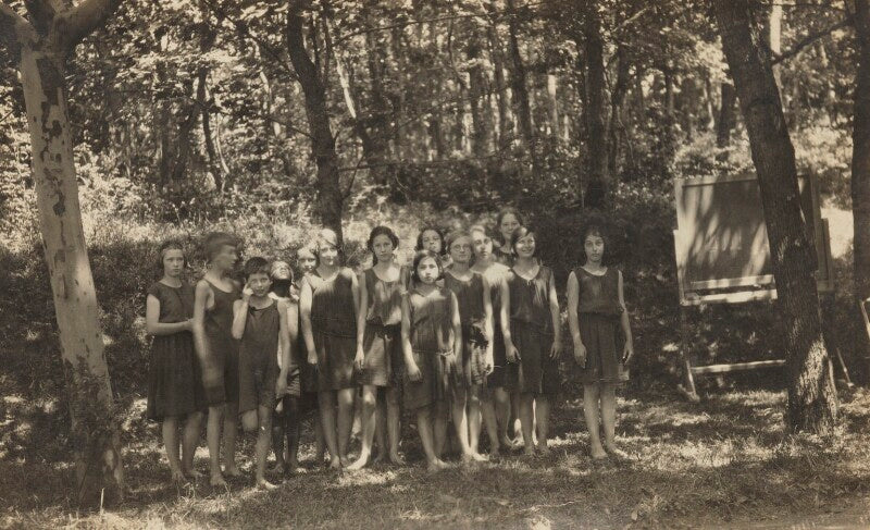 Ecole nouvelle, bex (group including barbara strachey) npg ax160893