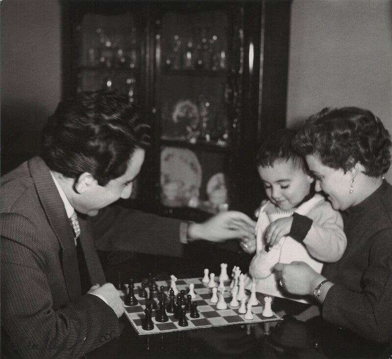 Tigran vartanovich petrosian and rona yakovlevna avinezar with their son npg x135026