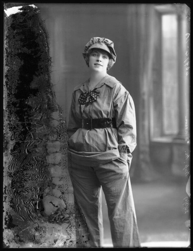 Mona doreen npg x103298