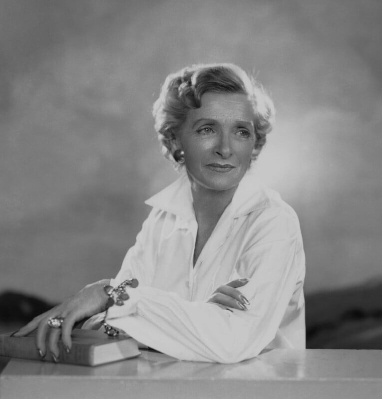 Dame gladys cooper npg x34777