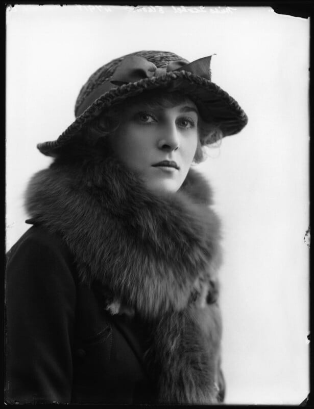 Isobel elsom (isobel reed) npg x102381