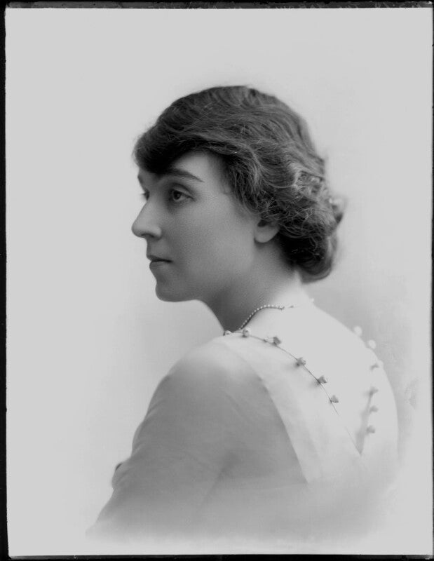 Vera (née crawford kehrmann), marquise de bourbel npg x154476