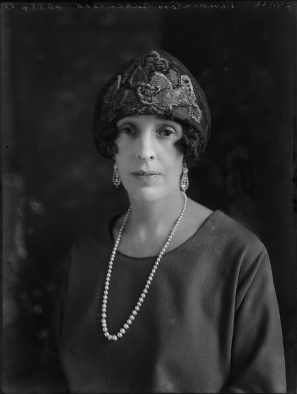 Margaret eleanor (née furneaux), viscountess birkenhead npg x37476