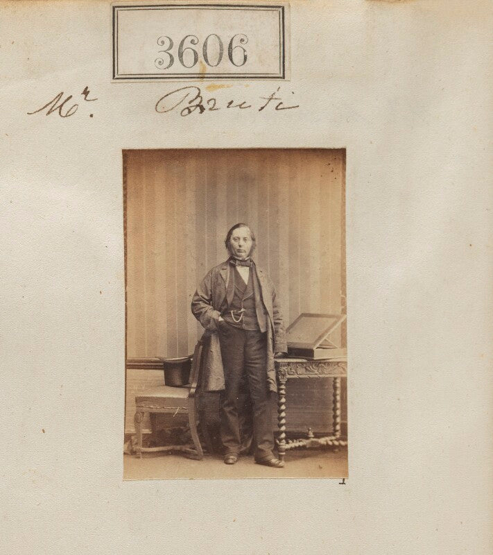 Monsieur bruti npg ax53002