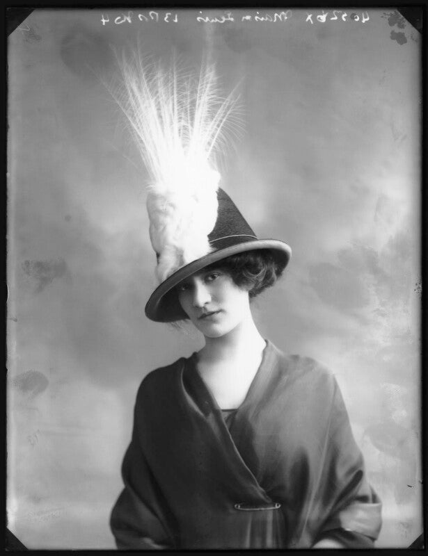 Maison lewis npg x104188