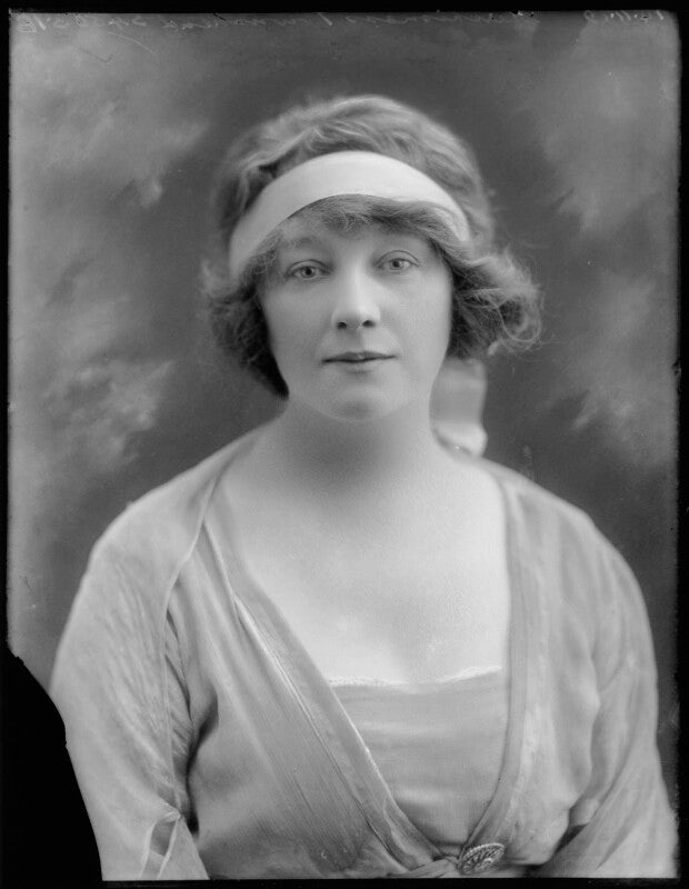 Gwladys ethel gwendolen eugénie (née sutherst), marchioness townshend (later le stange) npg x124389
