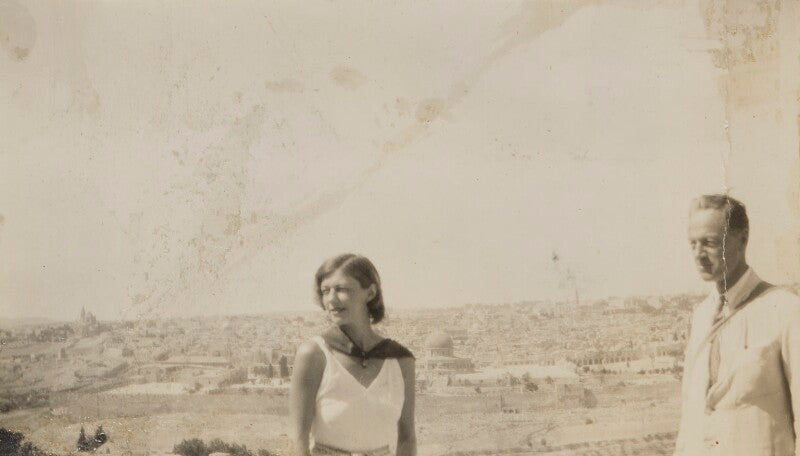 Comtesse phyllis de janzé (née boyd); walter edward guinness, 1st baron moyne of bury st edmunds npg ax183237