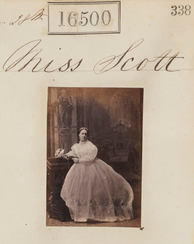 Miss scott npg ax64412