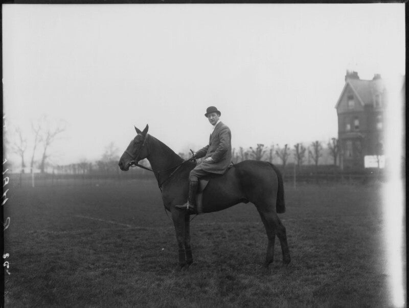 Robert hale (john robert hale munro) npg x33800